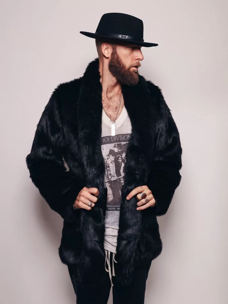 MANTEAU EN FAUSSE FOURRURE DE PANTHÈRE NOIRE