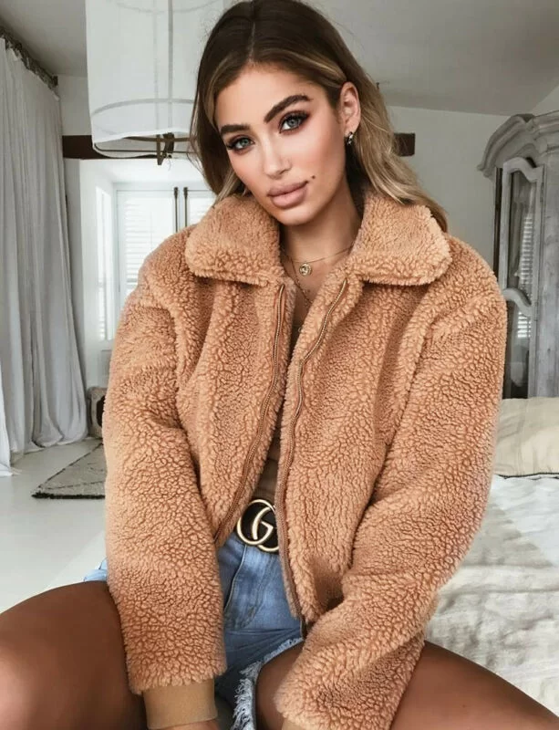 veste marron en moumoute pour femme