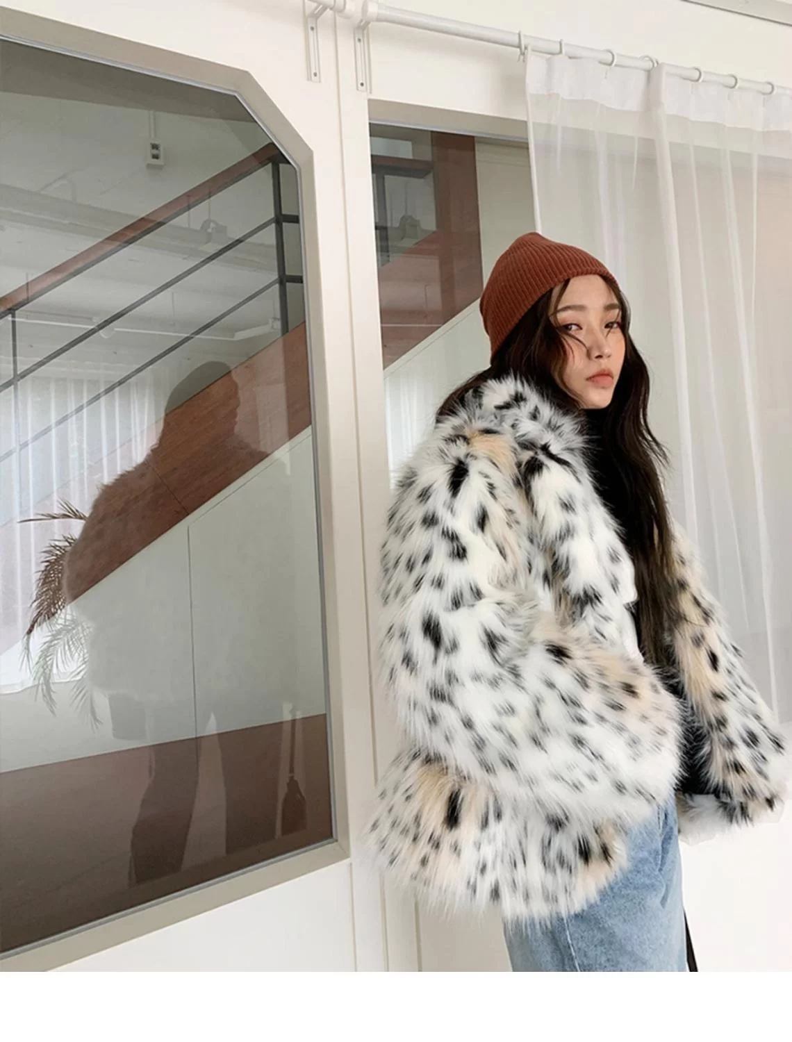 VESTE EN FAUSSE FOURRURE DE BÉBÉ LÉOPARD DES NEIGES