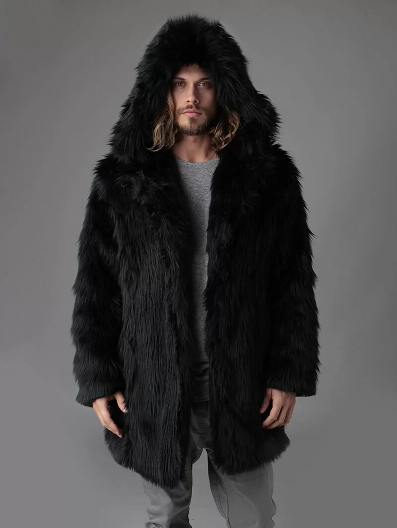MANTEAU À CAPUCHE EN FAUSSE FOURRURE DE LOUP NOIR
