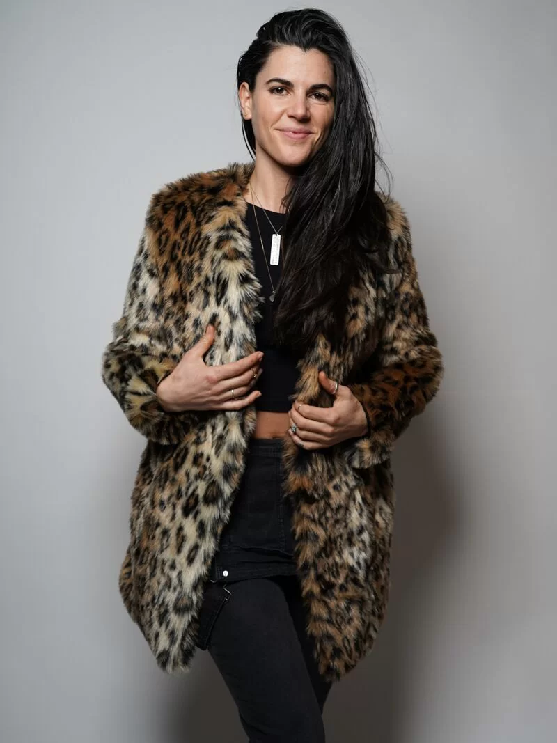 Manteau à Col en Fausse Fourrure en V Motif Léopard | Femme 1 MANTEAU EN FAUSSE FOURRURE À COL EN V EN LÉOPARD