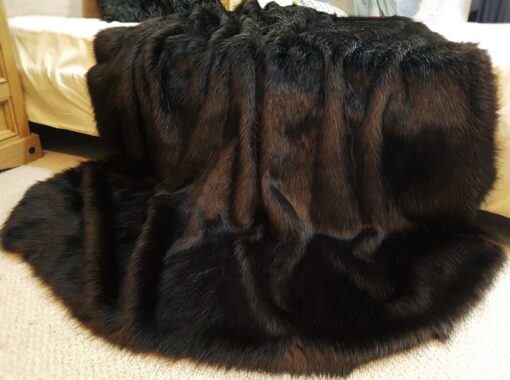 Plaids en fausse fourrure Coco – Plaids en fausse fourrure, tissus et mode