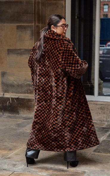 Manteau femme long en fausse fourrure marron