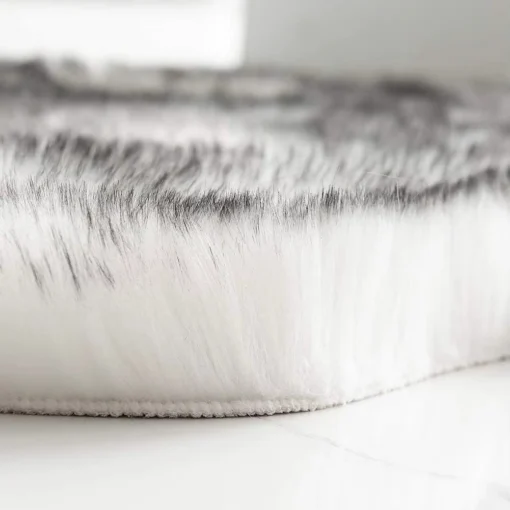Tapis en fausse fourrure sauvage – Image 6
