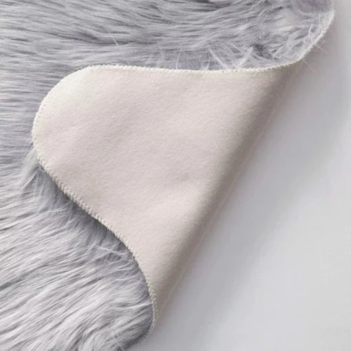 Tapis en fausse fourrure sauvage – Image 9